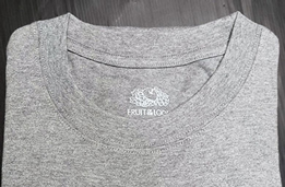 FRUIT OF THE LOOM　Tシャツ